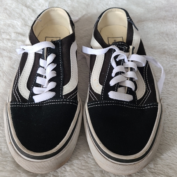 π€ Vans